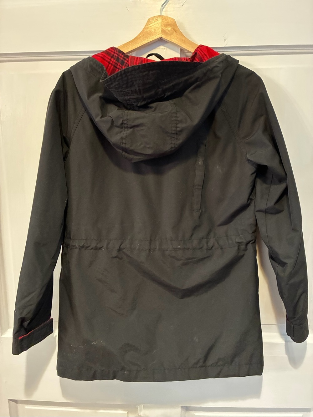 Women’s Penfield Kasson Black Hooded Utility Jacket with Red Plaid Lining - Picture 5 of 5
